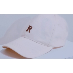 R字樣米色鴨舌帽