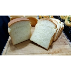 煉乳吐司(麵包)