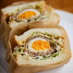 漢堡肉糖心三明治