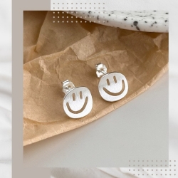 笑臉純銀耳釘
