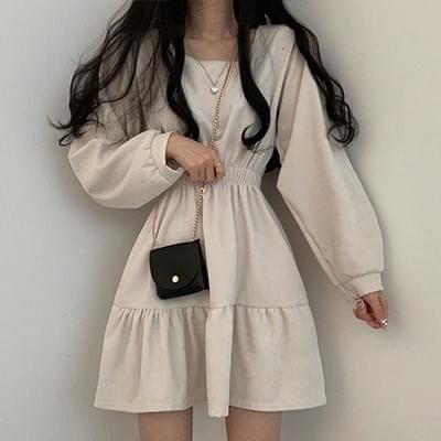 收腰長袖韓系洋裝