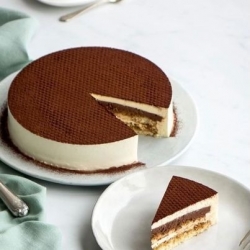 阿提米斯　Ἄρτεμις