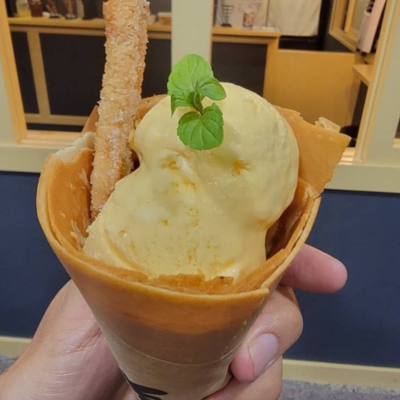香蕉冰淇淋可麗餅