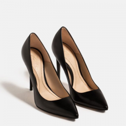 經典黑色尖頭高跟鞋