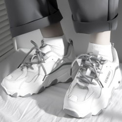 純白百搭運動鞋