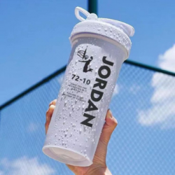 便攜式運動水壺