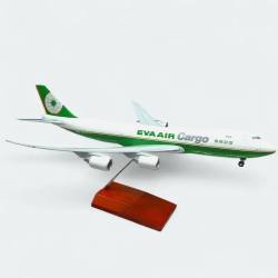 1/200 長榮航空 波音747-8F Cargo 貨機 木頭底座
