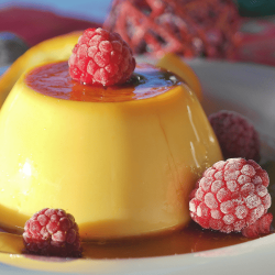 焦糖覆盆子布丁